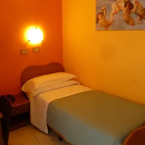 Hotel Romeo, Bari